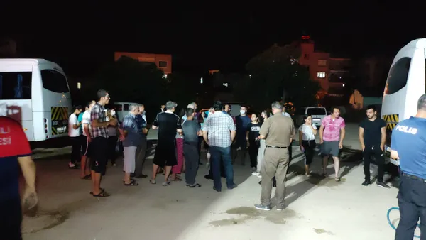 madde-bagimlisi-deliye-dondu-araclari-atese-verdi-1631167931930.jpg Madde bağımlısı deliye döndü! Araçları ateşe verdi-5