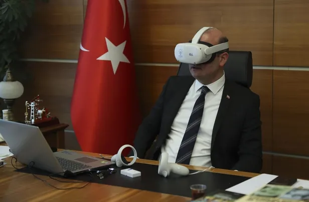 ak-partiden-ilk-metaverse-toplanti-hizla-gelisecek-bircok-sektoru-etkileyecek-bir-alan-1642447971561.jpeg AK Parti'den ilk metaverse toplantı: "Hızla gelişecek birçok sektörü etkileyecek bir alan"-2