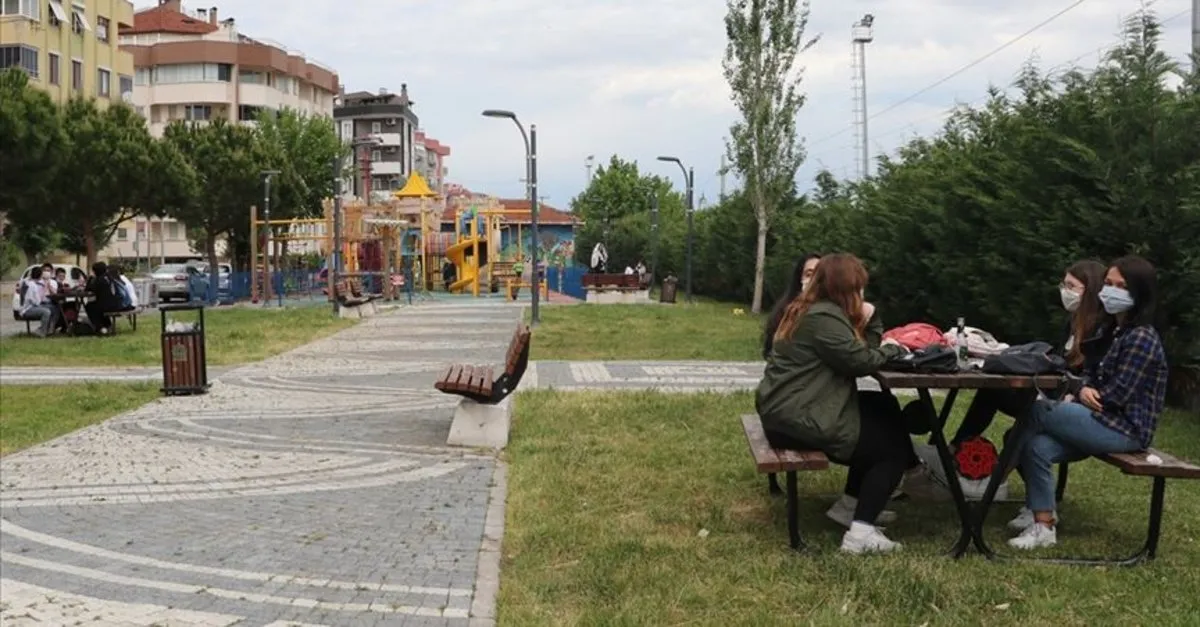 Hafta Sonu Mangal Yapilacak Mi Piknik Ve Mangal Yapmak Serbest Mi Piknik Alanlari Acik Mi Takvim