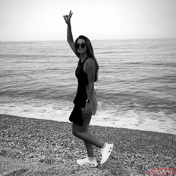 EDHO'nun Ömür Façalı'sı Ceren Benderlioğlu spor paylaşımıyla çok konuşuldu! Güzelliği ile mest etti fit haliyle beğeni topladı - 13