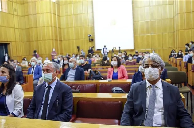 HDP'li 3 milletvekilinde virüs çıktı