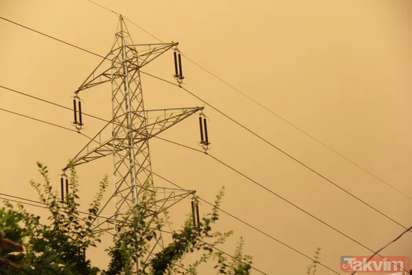 Dışarı çıkan yanar! Göz gözü görmüyor! Meteoroloji uyarmıştı: Türkiye'nin güneyini toz bulutu sardı - 16
