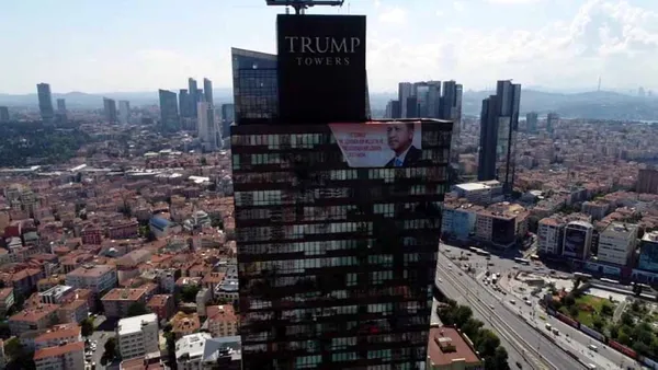 Trump Towers'ta Başkan Recep Tayyip Erdoğan'ın posteri-2