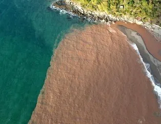 Zonguldak’ta denizin rengi değişti