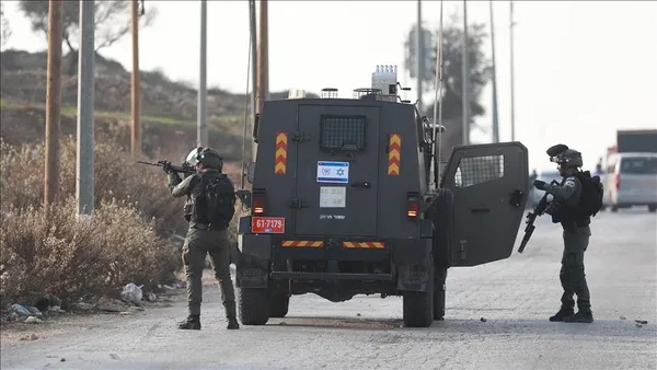 israil-askerlerinden-bati-seriada-baskin-2-filistinli-olduruldu-1672630857447.jpg İsrail askerlerinden Batı Şeria'da baskın: 2 Filistinli öldürüldü-2