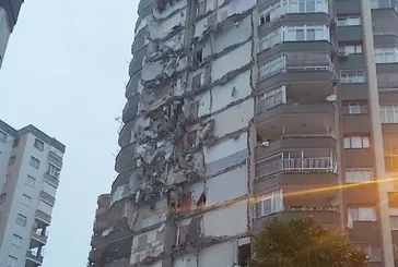 Bizi ateşe attılar