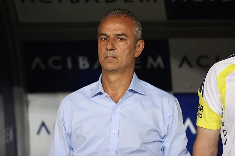 fenerbahcede-ismail-kartal-doneminde-dikkat-ceken-degisim-fenerbahcede-sorunlar-bitmiyor-soke-eden-detay-1789539687705.jpeg Fenerbahçe'de sorunlar bitmiyor! Şoke eden detay-11
