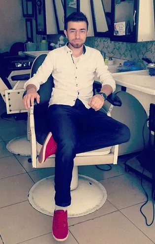 Düğün davetiyesinde "maske" uyarısı yapmıştı! Koronavirüsten hayatını kaybetti