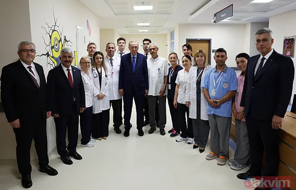 Başkan Erdoğan Gölcük Devlet Hastanesi'nde tedavi gören hastaları ziyaret etti - 3