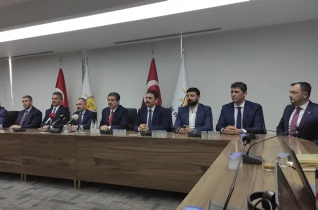 CHP belediyeciliğine zehir zemberek sözler! 11 büyükşehrin AK Partili Grup Başkanvekillerinden manifesto!