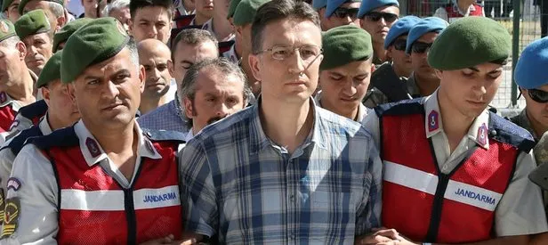 Bir De Dalga Geciyor Feto Cu It Takvim
