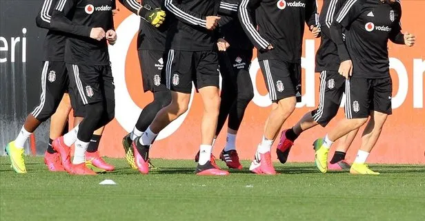Son dakika: Beşiktaş’tan flaş karar! Jeremain Lens, Tyler Boyd, Isimat Mirin ve Douglas...