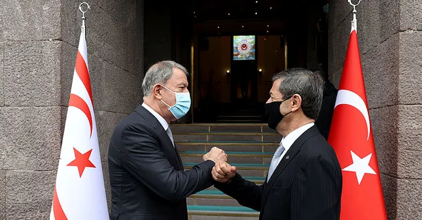 Milli Savunma Bakanı Hulusi Akar, KKTC Dışişleri Bakanı Tahsin Ertuğruloğlu ile görüştü