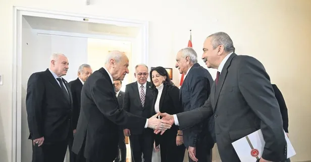 DEM Parti heyeti teröristbaşı Öcalan'ın mesajını MHP lider Bahçeli'ye iletti!