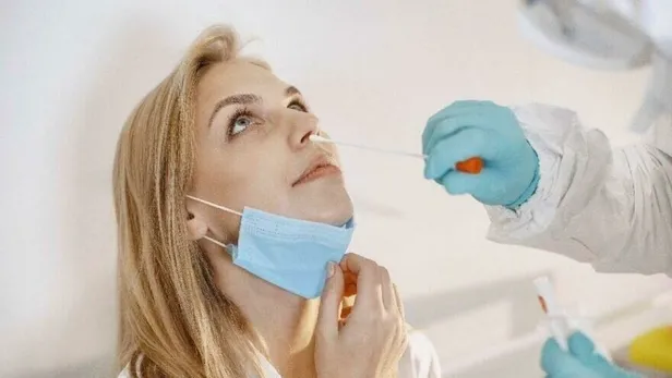 Koronavirüs omicron varyantı belirtileri değişti mi, bulaştığında nasıl etki gösteriyor? Omicron belirtileri nelerdir?-3