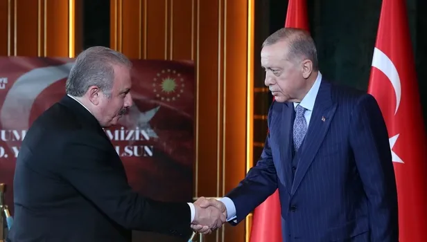 Başkan Erdoğan Külliye’de tebrikleri kabul etti!