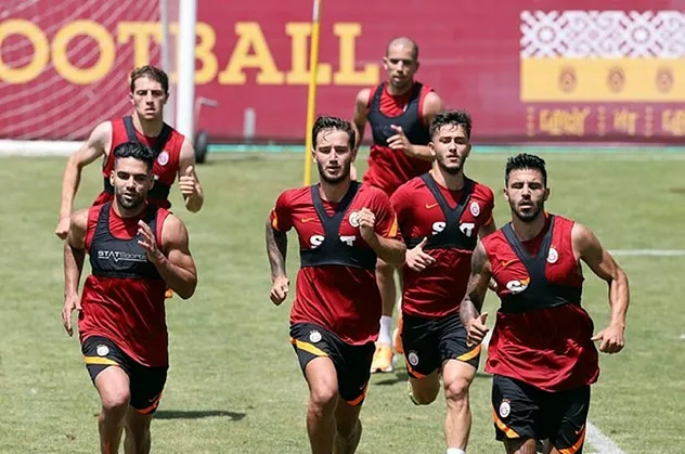 Galatasaray'da KAP vakti! Bildirimler peş peşe gelecek