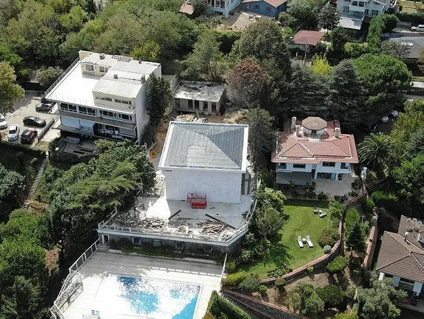 halk-tv-patronunun-kacak-villasina-ibb-seyirci-kaldi-bogazici-imar-mudurlugunde-hala-cit-yok-1695104171255.jpeg Halk TV patronunun kaçak villasına İBB seyirci kaldı! Boğaziçi İmar Müdürlüğü'nde hala çıt yok-11