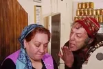'Turşu sirkeli mi olur limonlu mu?' sahnesi dün gibi akıllarda! Yeşilçam'ın Neşeli Günler filminde inanılmaz hata! Münir Özkul öyle bir şey yapmış ki...
