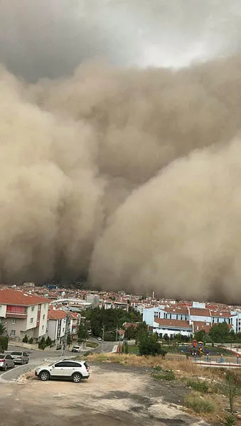 Ankara'da yaşanan kum fırtınasının ardından Meteoroloji'den o illere uyarı: Pencereleri açmayın!-5