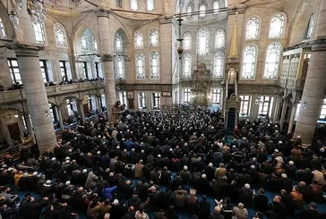 Türkiye’nin dört bir yanında ve Mescid-i Aksa’da Ramazan ayının ilk cuma namazı kılındı