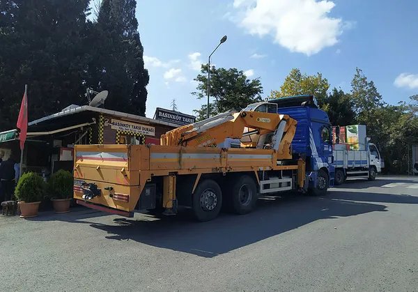 CHP'li İBB 15 yıllık taksi durağını kaldırmaya çalıştı! Skandal ortaya çıktı! Yıllardır CHP'li Bakırköy Belediyesi...-3