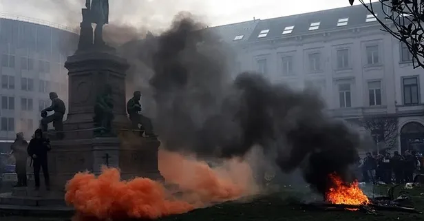 Avrupa'nın kalbinde binlerce çiftçi sokakta: Traktörlerle Brüksel'i kuşattılar! Ne istiyorlar?