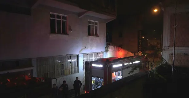 Bursa'da çöp dolu evde korkutan yangın!