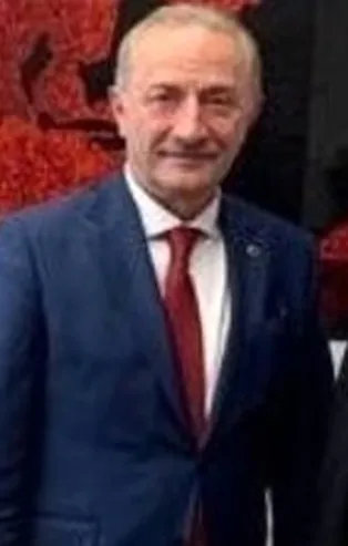 CHP'li Didim Belediye Başkanı Ahmet Deniz Atabay, beraberindeki iki kişiyle iş isteyen kadının ırzına geçti