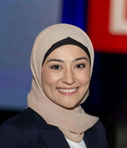 avustralya-parlamentosunun-ilk-basortulu-milletvekili-fatima-payman-basortusunu-gururla-takin-1659100659524.jpeg Avustralya Parlamentosu'nun ilk başörtülü milletvekili Fatima Payman: Başörtüsünü gururla takın-2