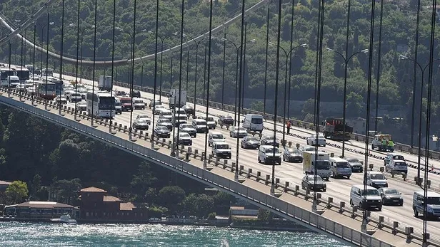 istanbulda-formula-1-hazirligi-bazi-yollar-trafige-kapatilacak-iste-o-yollar-1604850403720.jpeg