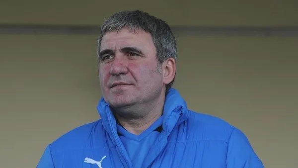 galatasarayin-efsanesi-gheorghe-hagi-romanyada-rekor-kirdi-1667988863521.jpeg Galatasaray'ın efsanesi Gheorghe Hagi Romanya'da rekor kırdı-2