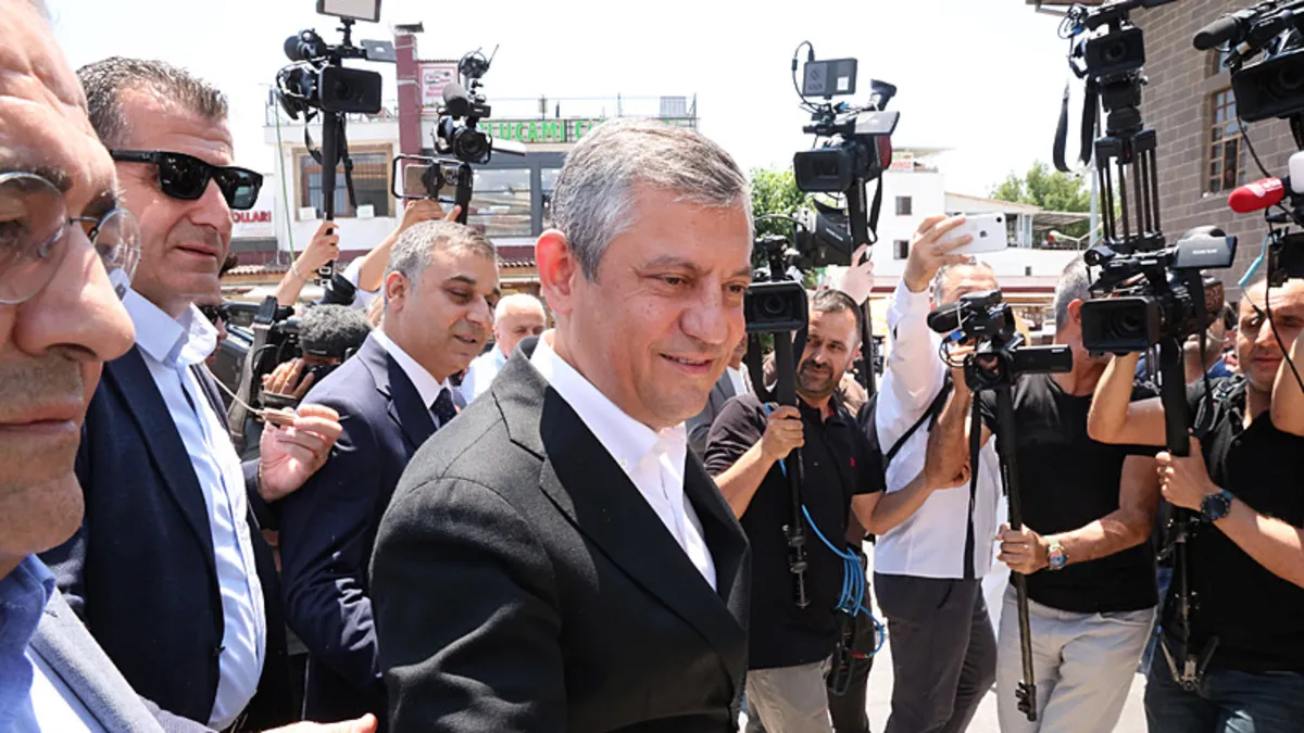 Özgür Özel yeni partinin sinyalini verdi! "Yürümeye devam ederim başka çaresi yok"