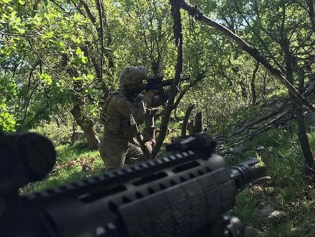 SON DAKİKA: Terör örgütü PKK'ya Pençe darbesi! Mehmetçik girilemez denilen Zendure Tepesi'nde!-5