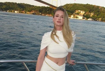 Yasemin Kay Allen’ın doğum günü kutlamasına milyonluk hediye damga vurdu! Yüzüğü de gündem olmuştu