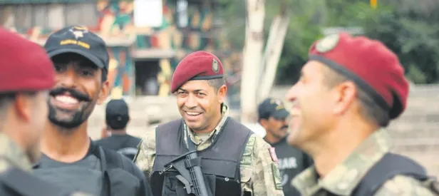 Bordo bereli olma yarışı