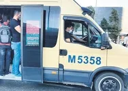 Minibüs şoförleri WhatsApp’tan haberleşip polis denetiminden kurtuldu, araçları tıka basa doldurdu!