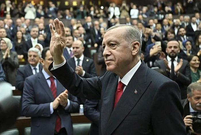 Başkan Erdoğan talimatı verdi AK Parti'den yerel seçim seferberliği! Hedef büyükşehirler: "Belediyeleri iş bilmezlerin elinden kurtaracağız"-3