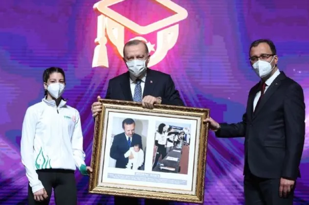18 yıl sonra Başkan Recep Tayyip Erdoğan'la buluştu! İşte o fotoğrafın hikayesi