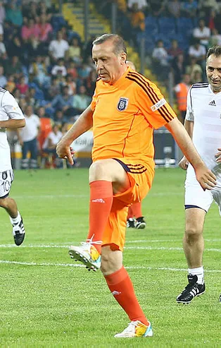 'Şöhretler Karması'nın kadrosu belli oldu