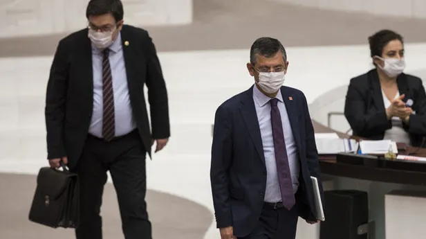 TBMM'de koronavirüs önlemi! Milletvekillerinin hepsi maske ve eldivenle geldi!-3