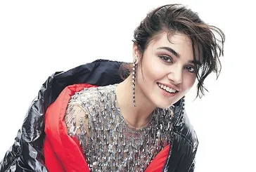 Hande Erçel ile Hakan Sabancı'nın yaz planı hazır! Sezonu 40 metrelik yüzen sarayda geçirecekler...