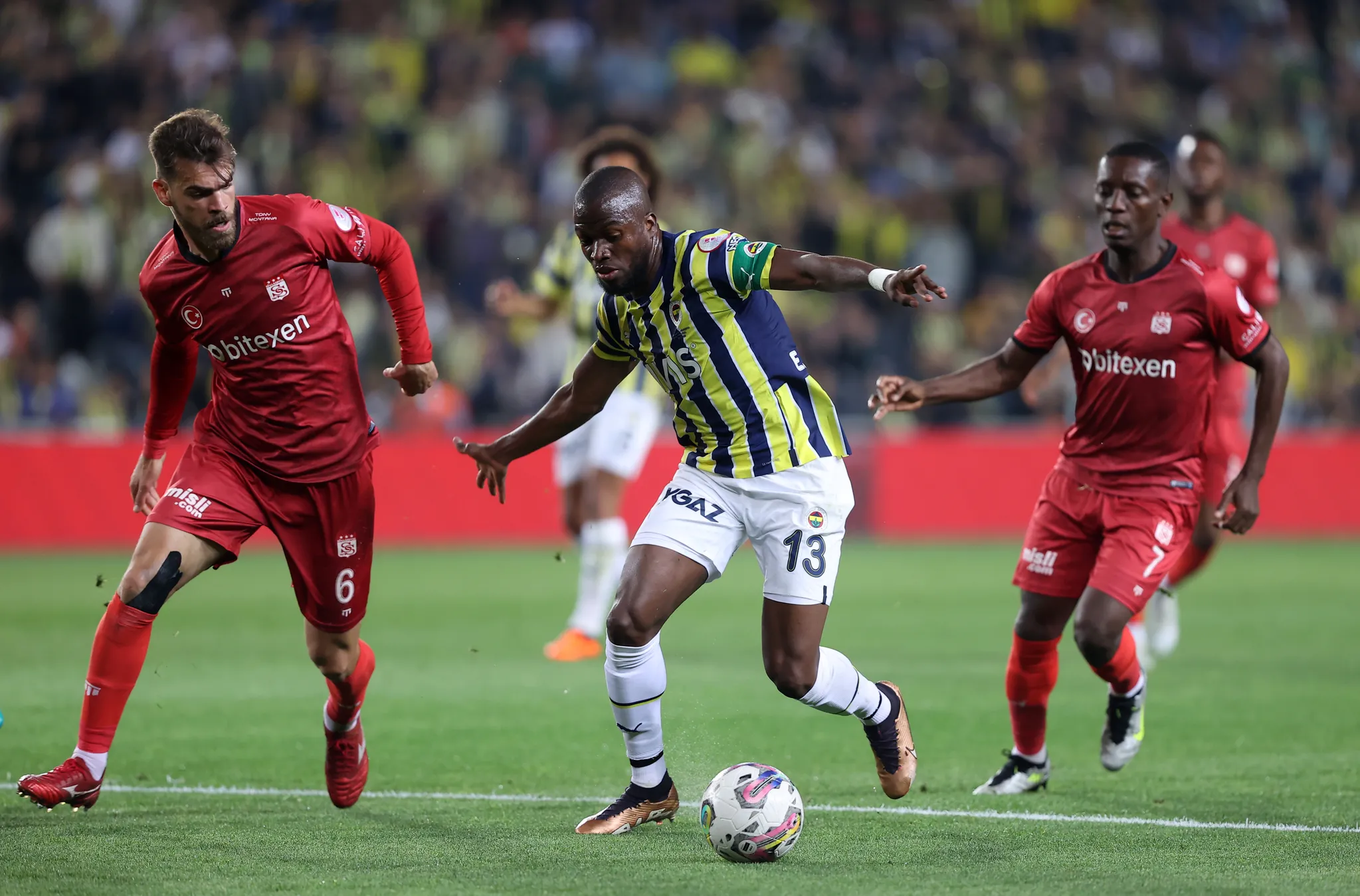 Fenerbahçe'den çok konuşulacak transfer! Ne Icardi ne Aboubakar... - 13