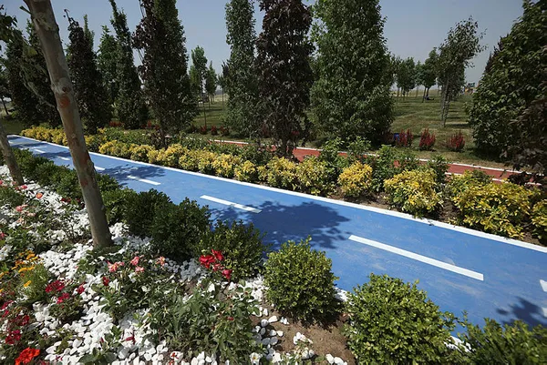 istanbulun-fethinin-coskusu-ataturk-havalimani-millet-bahcesinde-baskan-erdogan-ilk-fidanlari-toprakla-bulustu-1653820757170.jpg İstanbul'un Fethi'nin coşkusu Atatürk Havalimanı Millet Bahçesi'nde! Başkan Erdoğan'dan tarihi mesajlar: Son nefesimize kadar buradayız-13