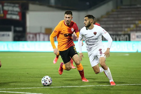 1628671512010.jpg Galatasaray'a büyük müjde! Brentford'tan Halil Dervişoğlu'nun önünü açan transfer...-4