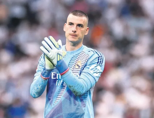 Lunin Real’de kalıyor