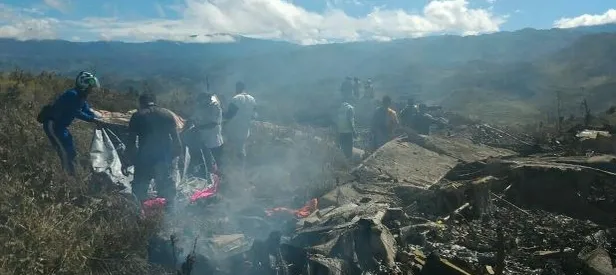Askeri uçak düştü!