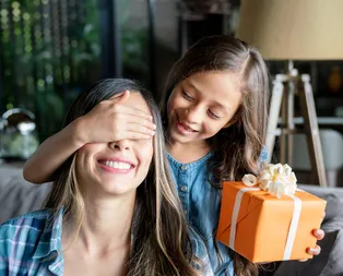 Anneler Günü için evde yapılabilecek hediyeler nelerdir? Anneler Gününe özel el yapımı ucuz hediye önerileri