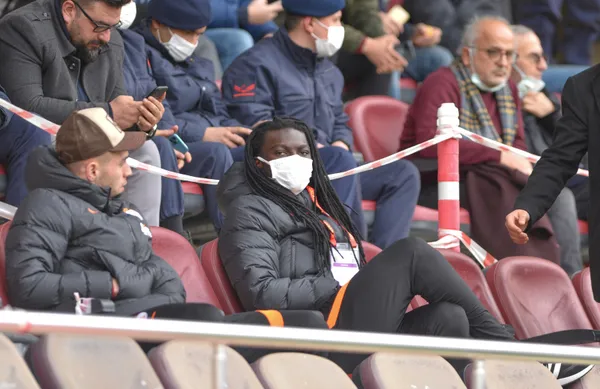 tesadufun-boylesi-yeniden-galatasaraya-gelen-gomisin-ilk-maci-yine-kayserispora-karsi-olacak-1644406240807.jpg Tesadüfün böylesi! Yeniden Galatasaray'a gelen Gomis'in ilk maçı yine Kayserispor'a karşı olacak-5