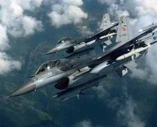 İnlerine bomba yağdı